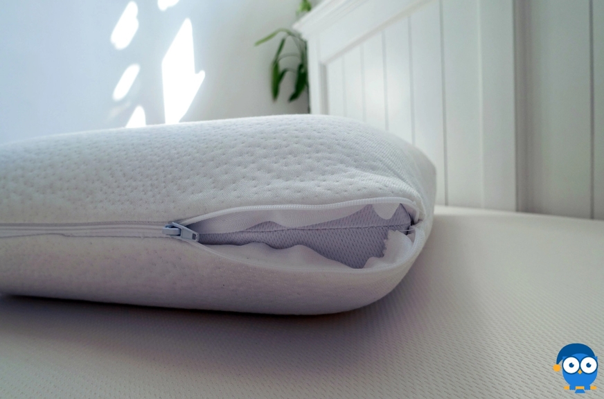 Panda pillow cover with zip